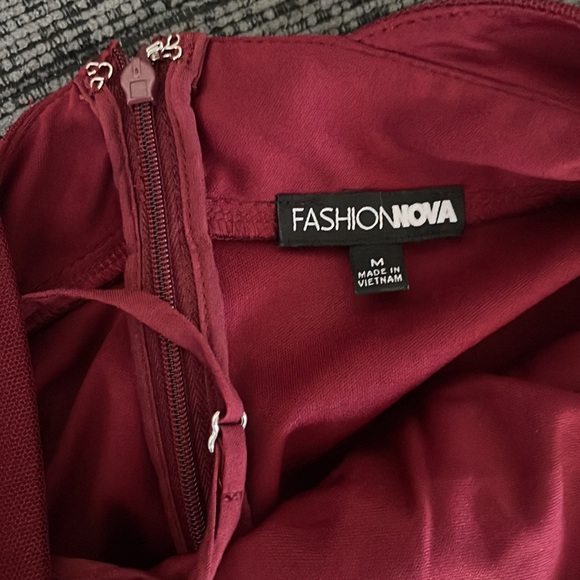 FASHION NOVA On The Runway Maxi Dress - Picture 7 of 8